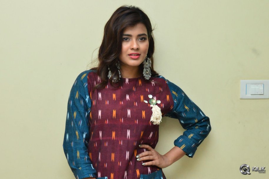 Hebah-Patel-Interview-About-Andhagaadu